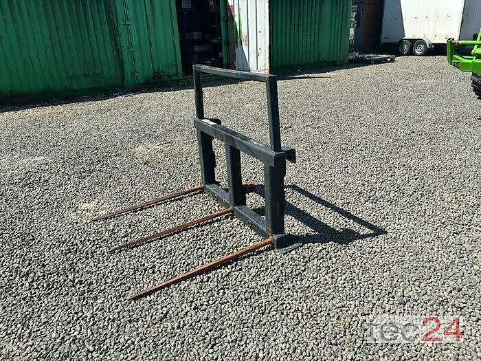 Bressel und Lade Ballenspieß 3 Zinkig