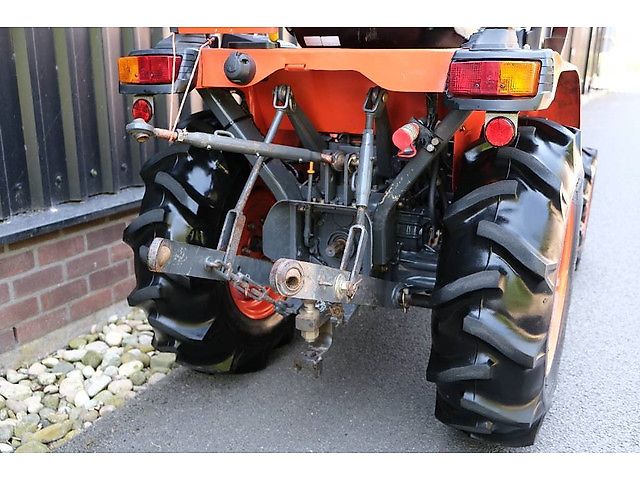 Kubota B1830 4WD minitractor 18pk | kenteken | 871h