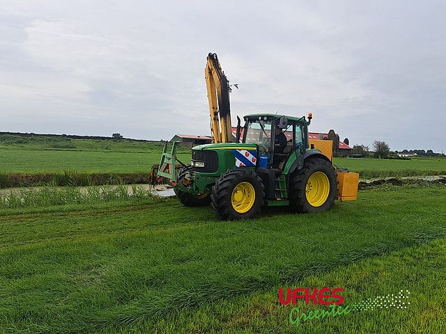 John Deere 6820 / BOS arm