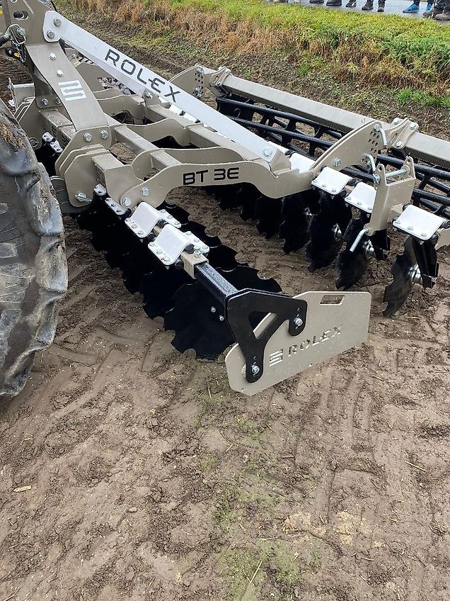 Rol/ex Scheibenegge / Discs harrow / Dechaumeur à disques / Erpice a dischi / Дисковая борона / Brona talerzowa 3 m