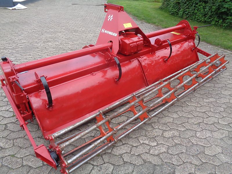 Kongskilde Howard Bodenfräse 315 cm Arbeitsbreite mit Pakerwalze & Hubgerüst Hydrolift Model HR28 305 DU mit 3 Gang Schaltgetriebe