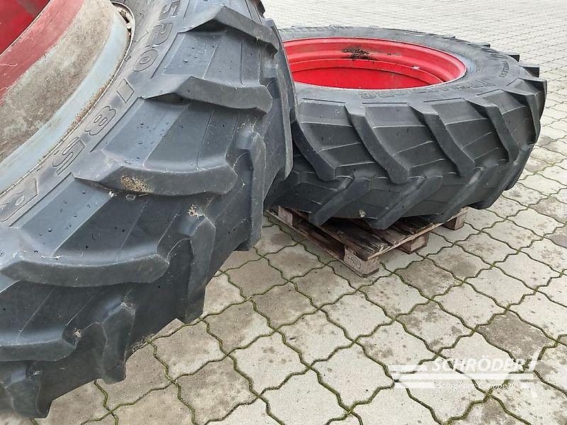 Kock & Sohn 520/85 R42 ZWILLINGSBEREIFUNG