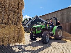 Deutz 4070E | Kompakttraktor mit Frontlader | 65PS Traktor