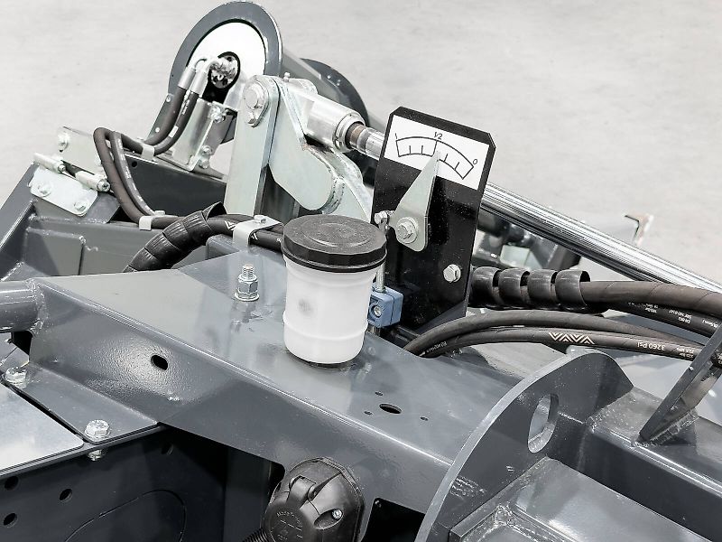 Tecnomais TMRP2 6R-F corn header, 6 row, foldable, 75 cm, for John Deere W and T combines, chopper, stalk crushers