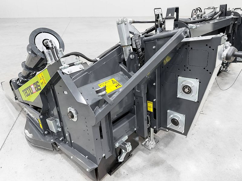 Tecnomais TMRP2 6R-F corn header, 6 row, foldable, 75 cm, for John Deere W and T combines, chopper, stalk crushers