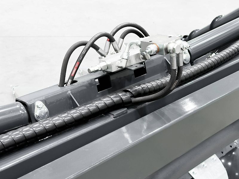 Tecnomais TMRP2 6R-F corn header, 6 row, foldable, 75 cm, for John Deere W and T combines, chopper, stalk crushers