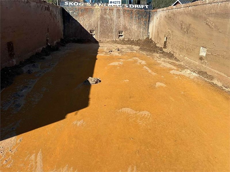 Richard Western wf19DLH