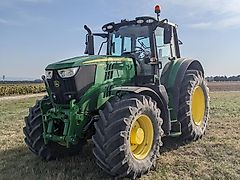 John Deere 6195M