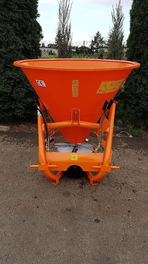 Top-Agro Winterdienststreuer Salzstreuer Sandstreuer NEU 400L Plane SSO400 WINTERAKTION