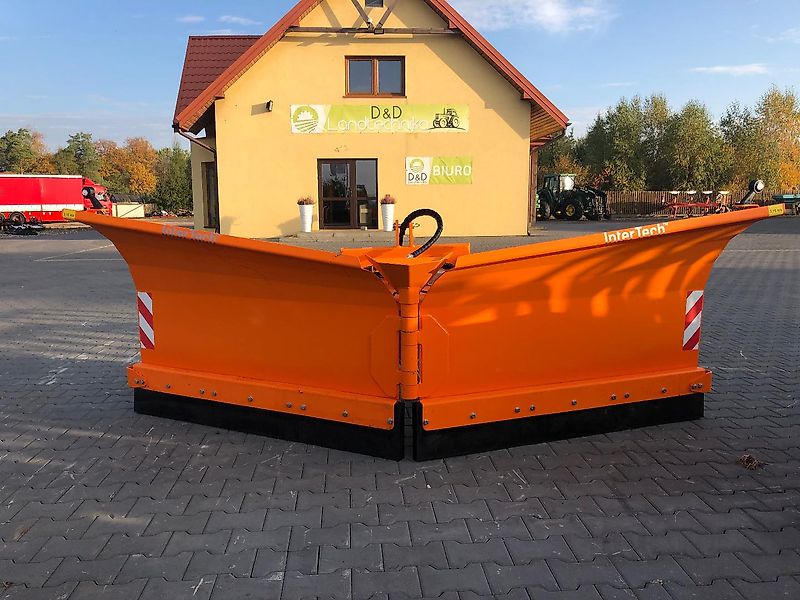 INTER-TECH D&D Landtechnika Schneeschild Vario 01 / Schneepflug