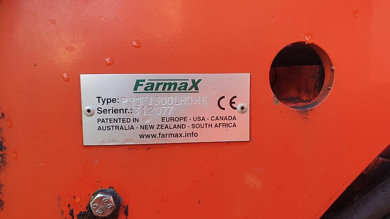 FarmaX Farmax LRP Profi 300 300cm Arbeitsbreite 55cm Arbeitstiefe Mit Hydraulischer Arbeitstifeneinstellung 5Grubberstile 100% Pakerwalze 80cm Durchmesseer Kampfgewicht 1700kg Fremdörpersicherun über Nockenschaltkupplung Nockenringwalze 80cm