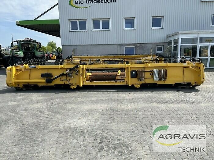 New Holland VARIFEED 8,53 M HD 28