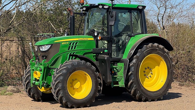 John Deere 6140M John Deere 6140M PREMIUM EDITION AutoPower & AutoTrac Ready