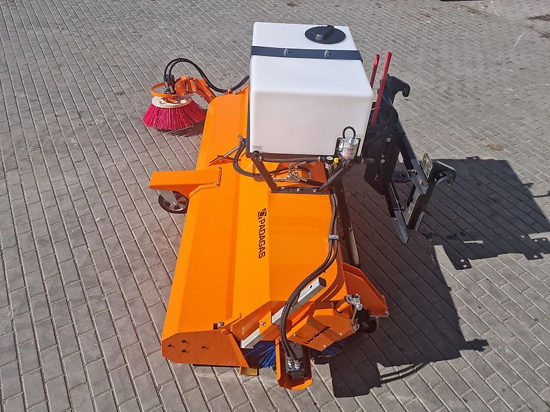 PADAGAS FOX H Kehrmaschine Hoflader Radlader Traktor