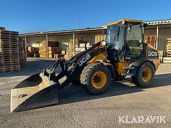 Hjullastare JCB 409 med 5st redskap