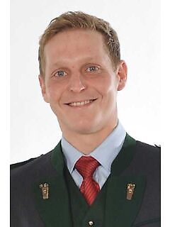 Contacto Sr. Andreas Knotz